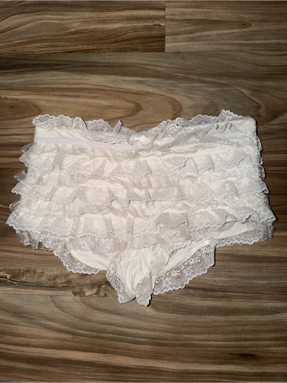 SHEIN White Ruffled Lace High-Waist Briefs